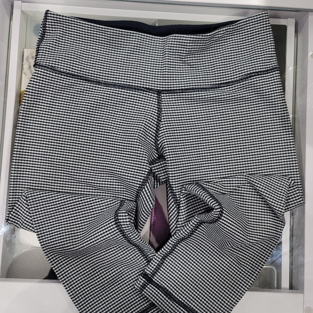 Lululemon cropped leggings
